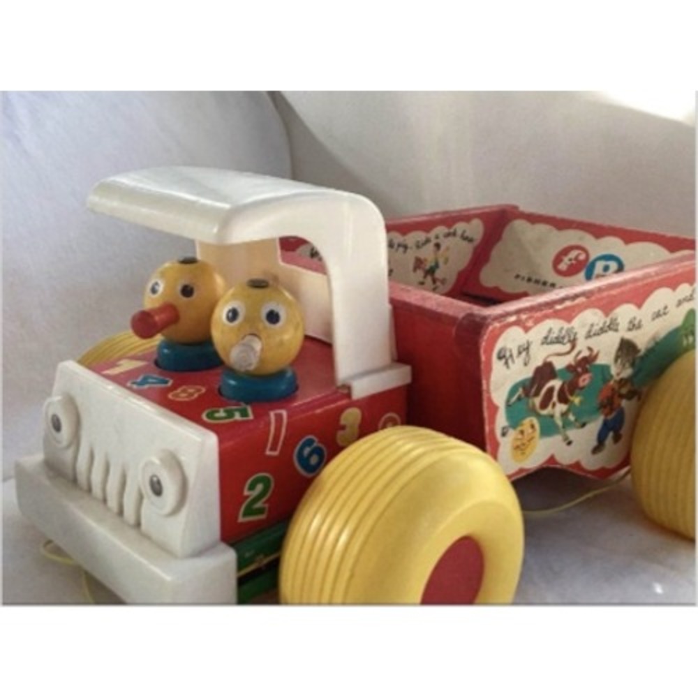 Vintage 1963 Fisher Price #145 Wooden HUMPTY DUMPTY DUMP TRUCK Rare Pull String